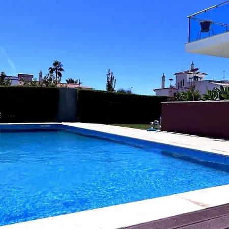 Appartement Modern House In *
