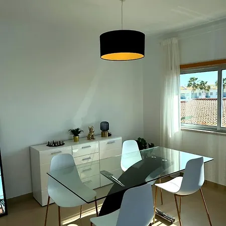 Appartement Modern House In *